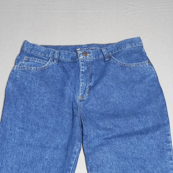 Lee jeans women's size 10 Medium denim blue colour Relaxed fit Straight Leg - Picture 2 of 12